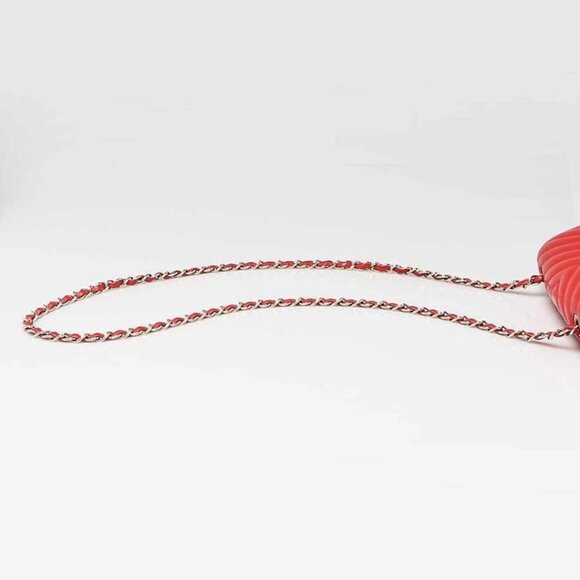 Chanel Red Chevron Quilted Lambskin Leather Classic Rectangular Mini Flap Bag - Picture 2 of 10